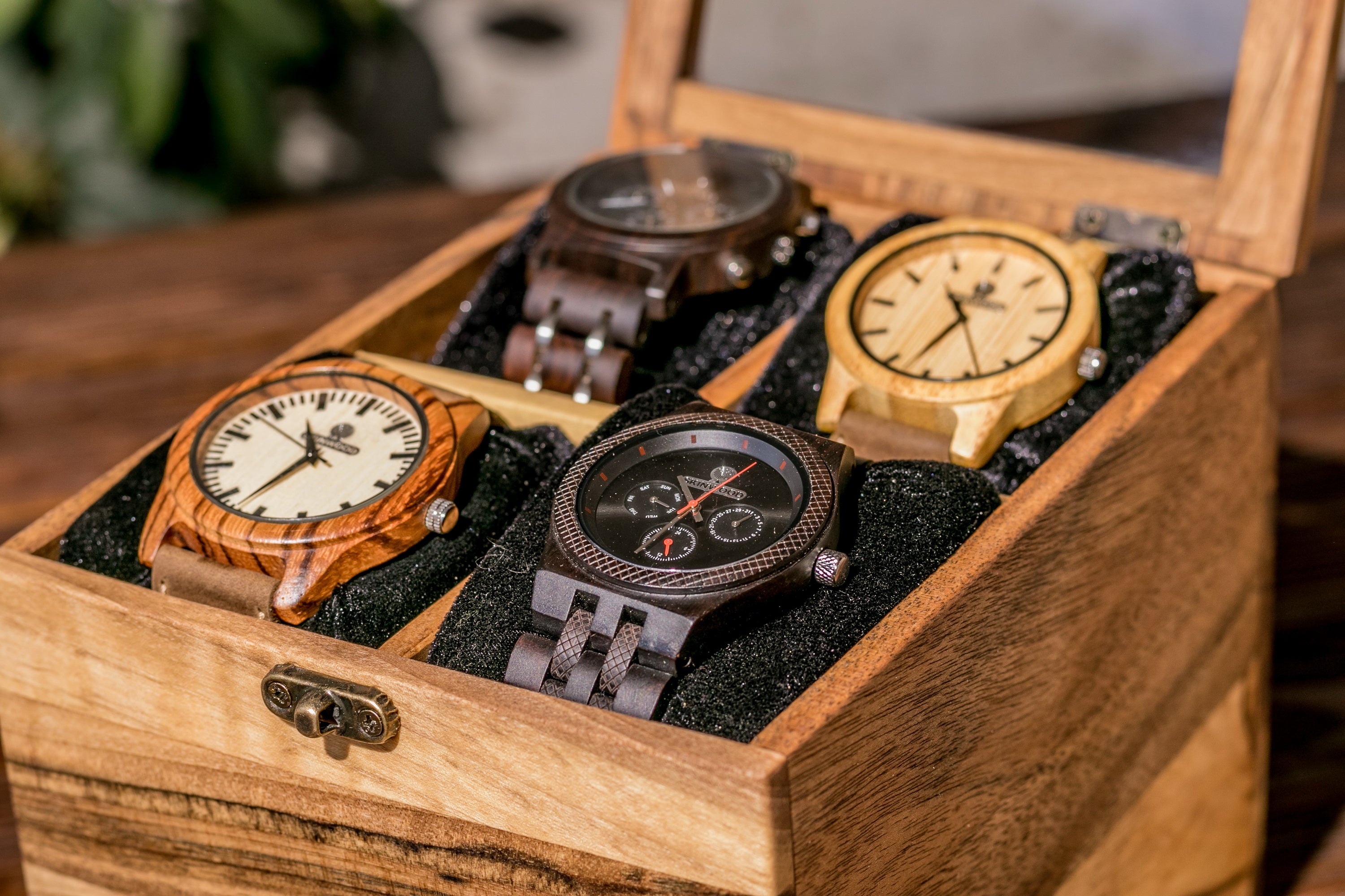 Watch box with accessory drawer - 4 Watches