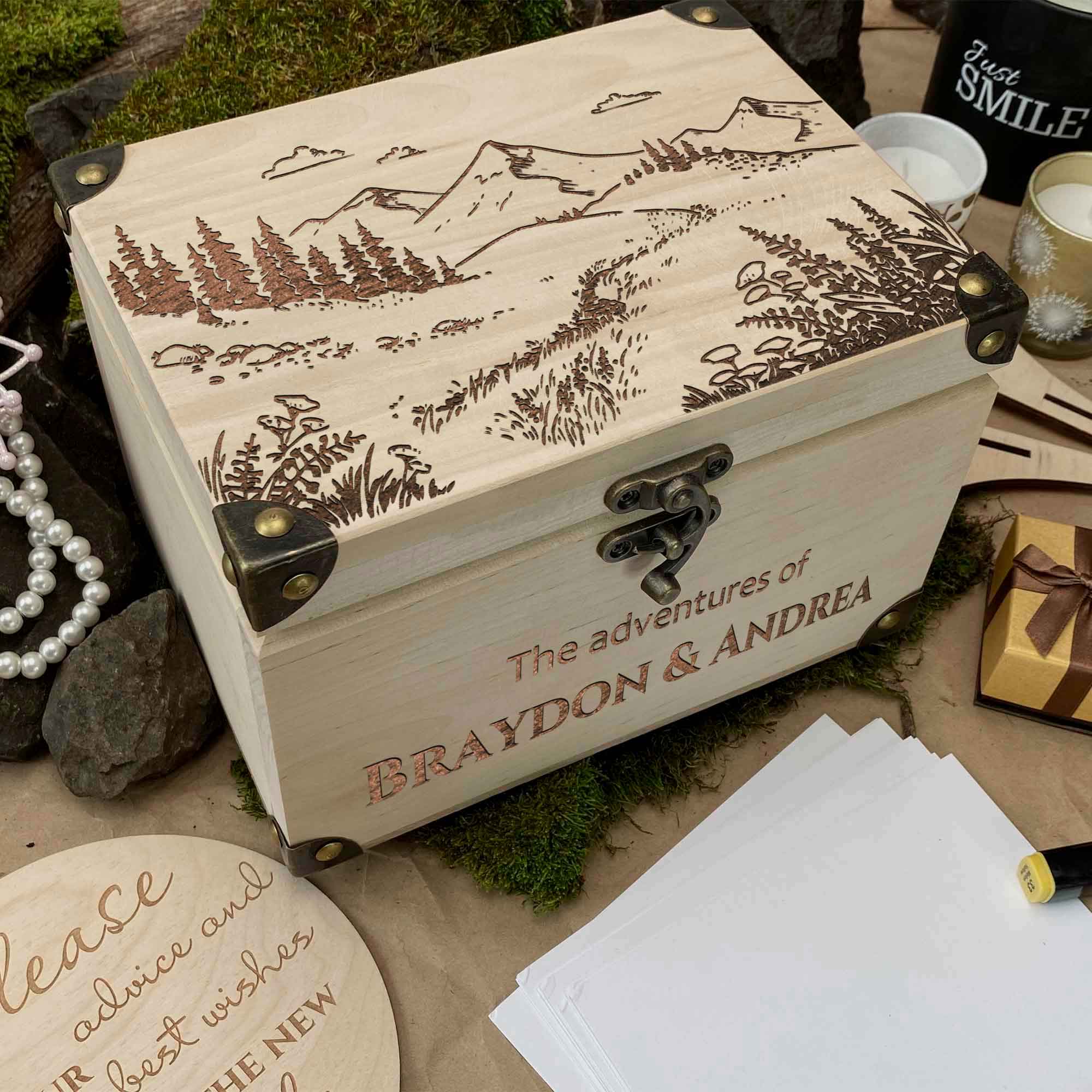 Wooden Memories Box Engraving Mountain