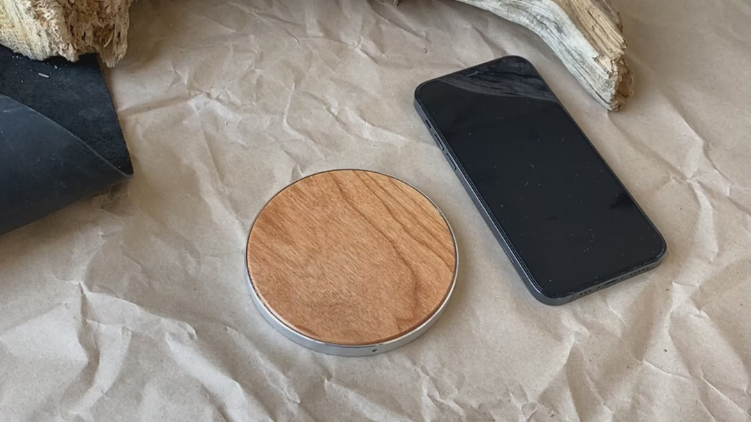 Wireless Fast Charger engraving Tiger photo №13