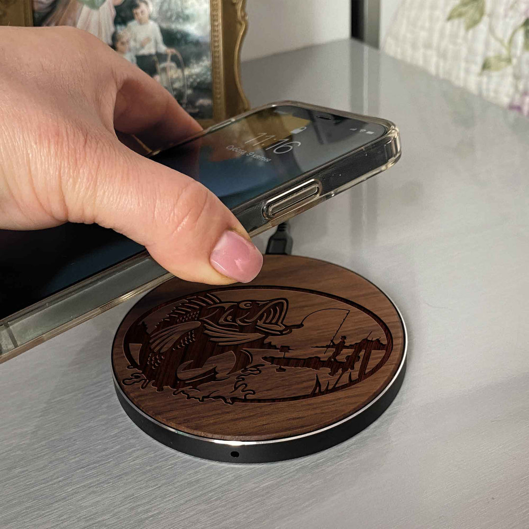 Wireless Fast Charger engraving Fishing photo №4