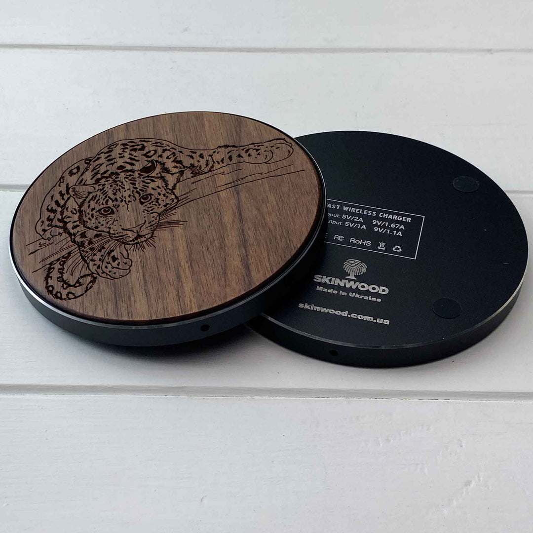 Wireless Fast Charger engraving Guepard photo №8