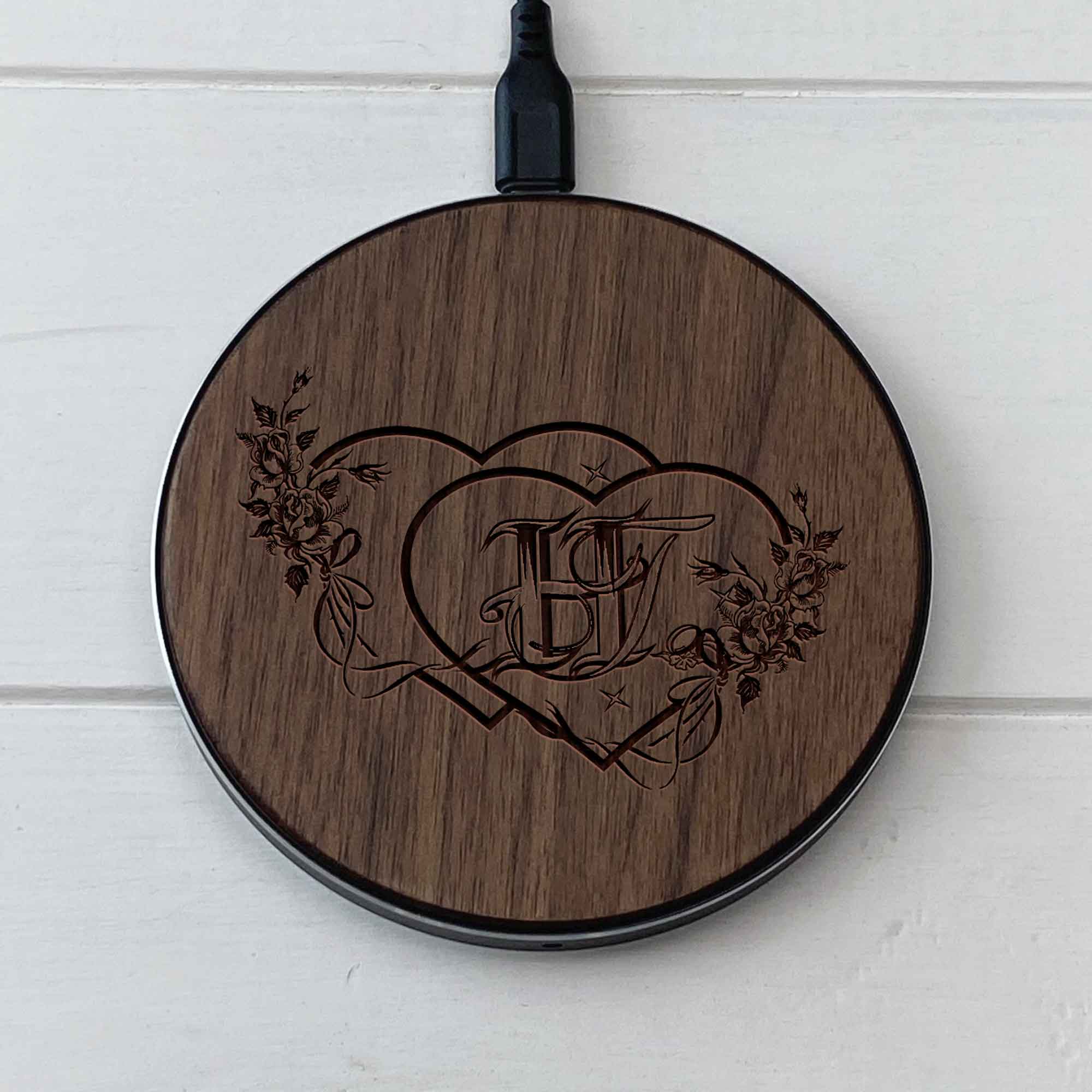 Wireless Fast Charger engraving Heart