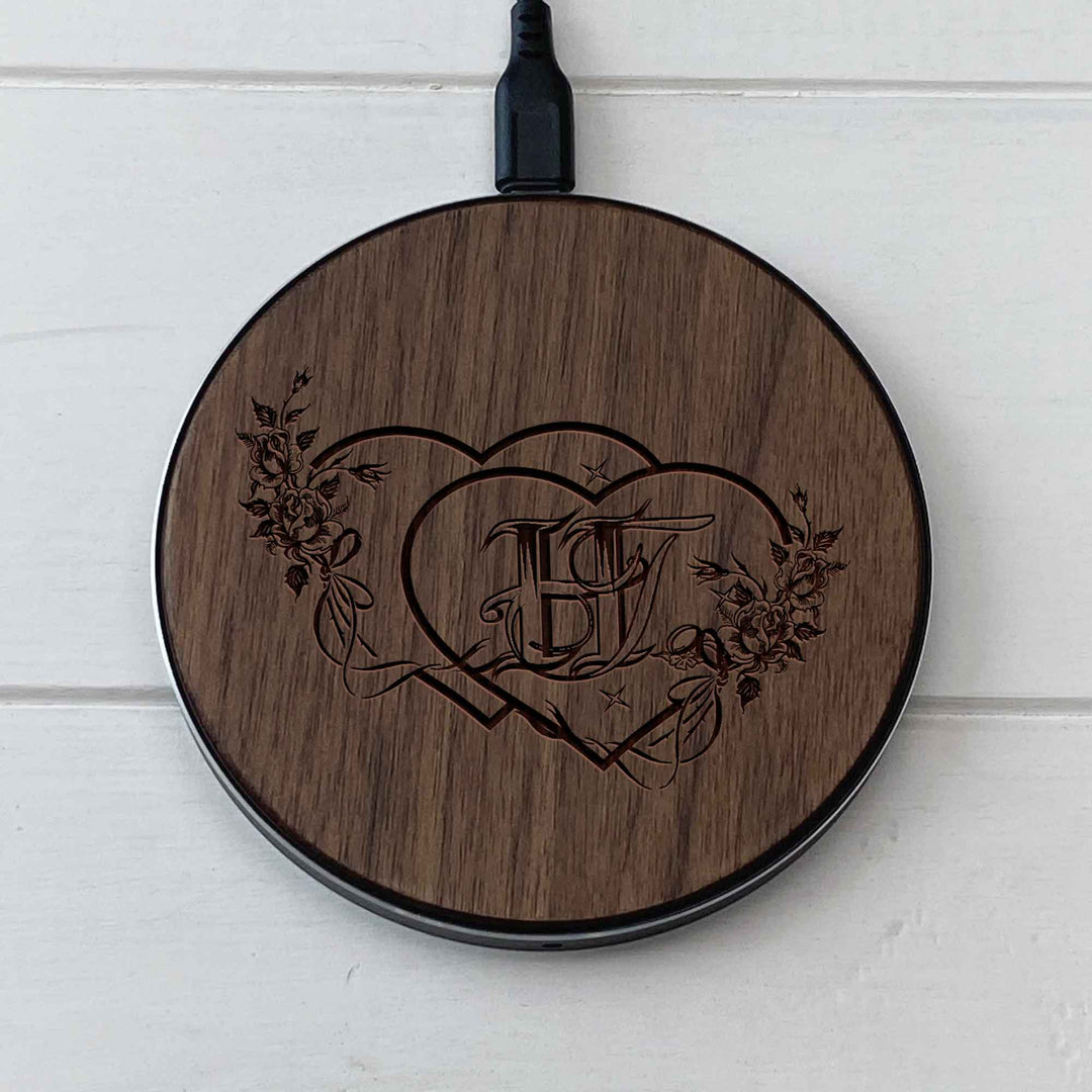 Wireless Fast Charger engraving Heart photo №2