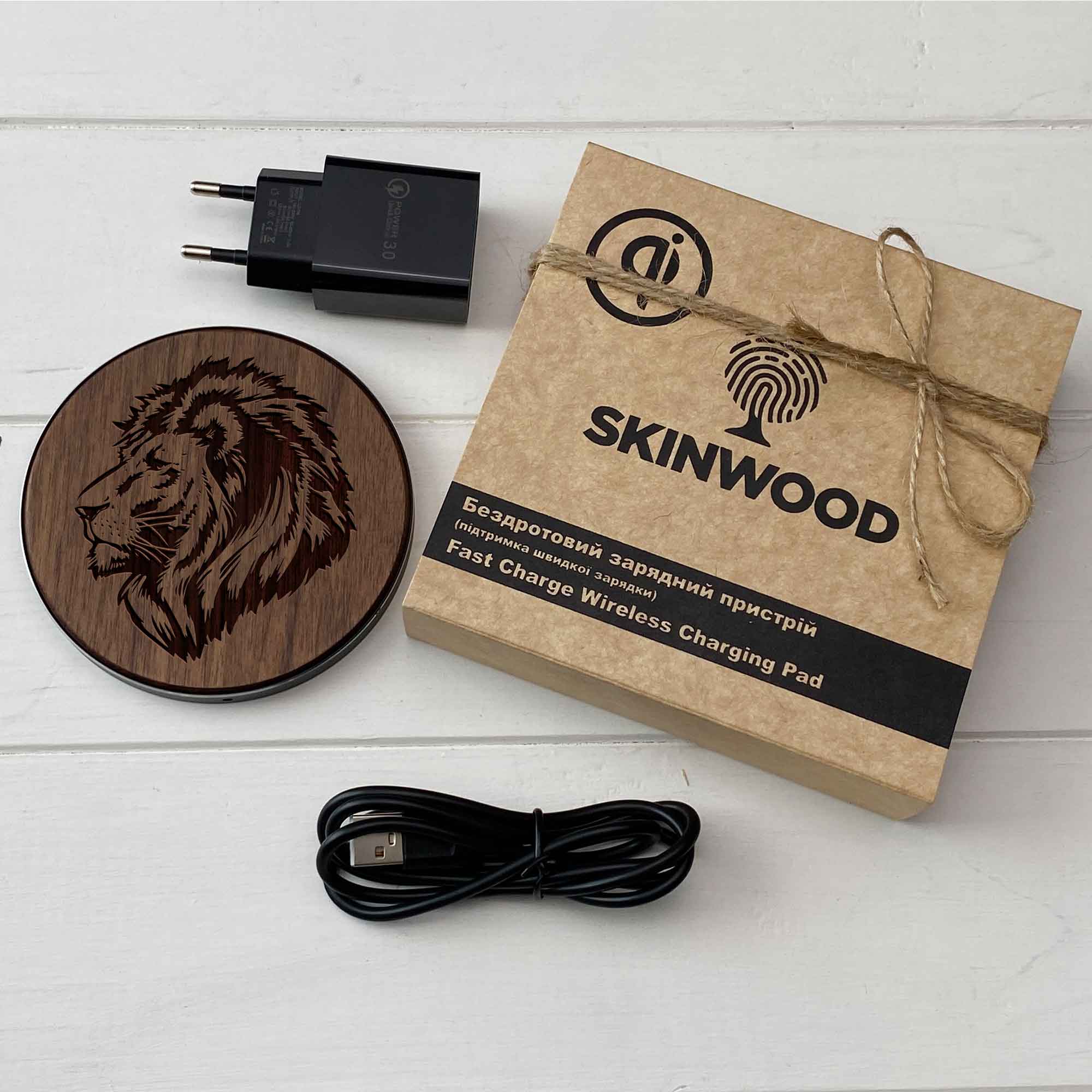 Wireless Fast Charger engraving Lion