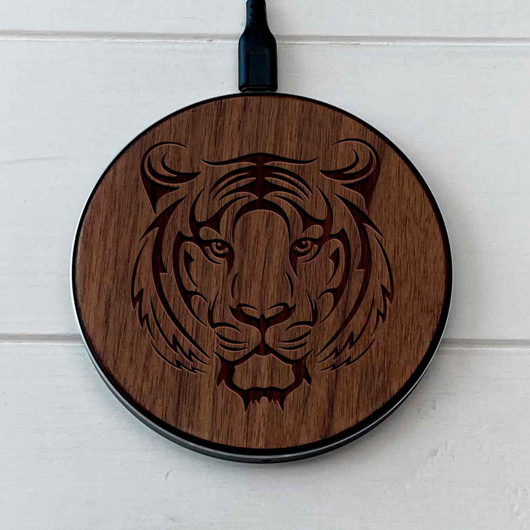 Wireless Fast Charger engraving Tiger photo