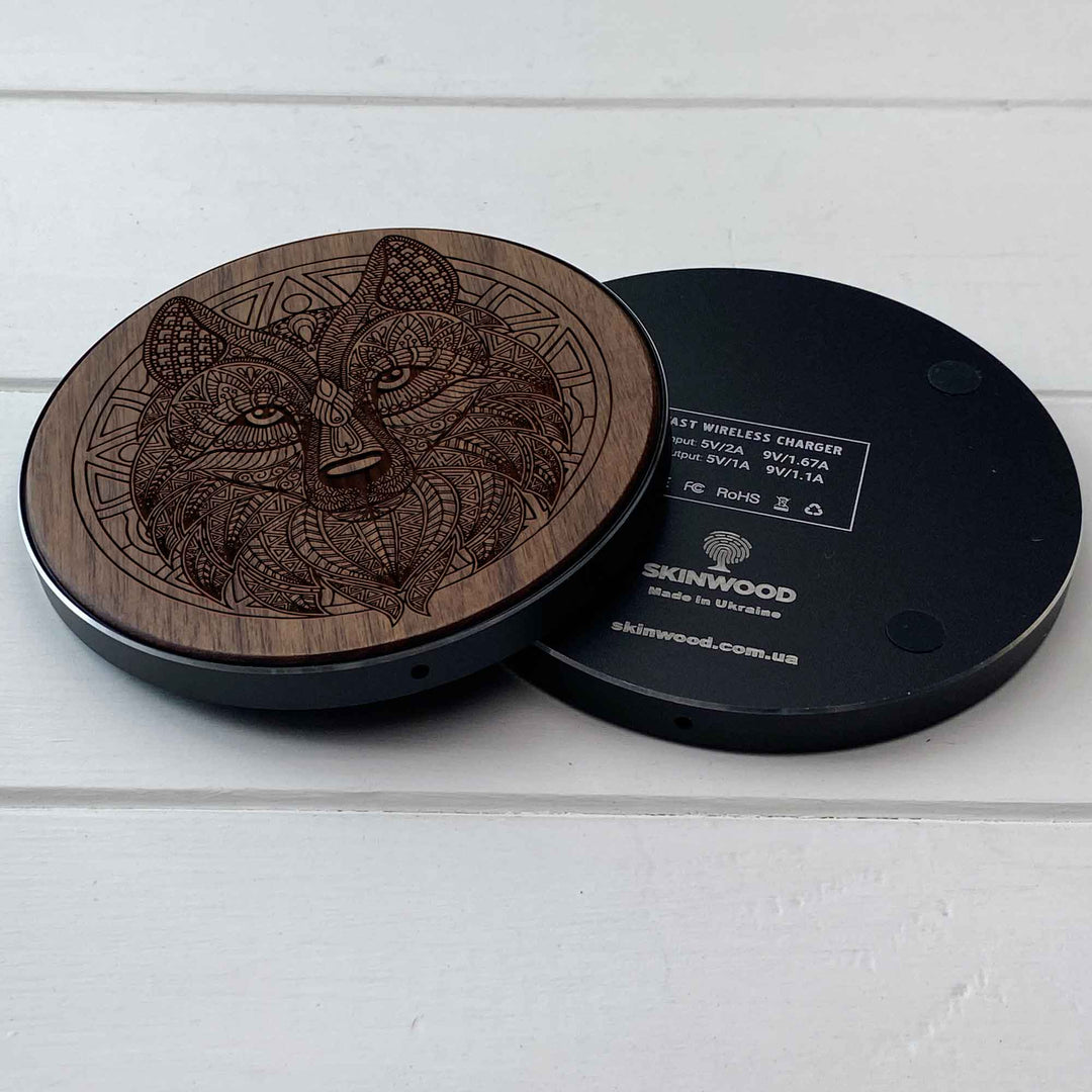 Wireless Fast Charger engraving Wolf photo №8