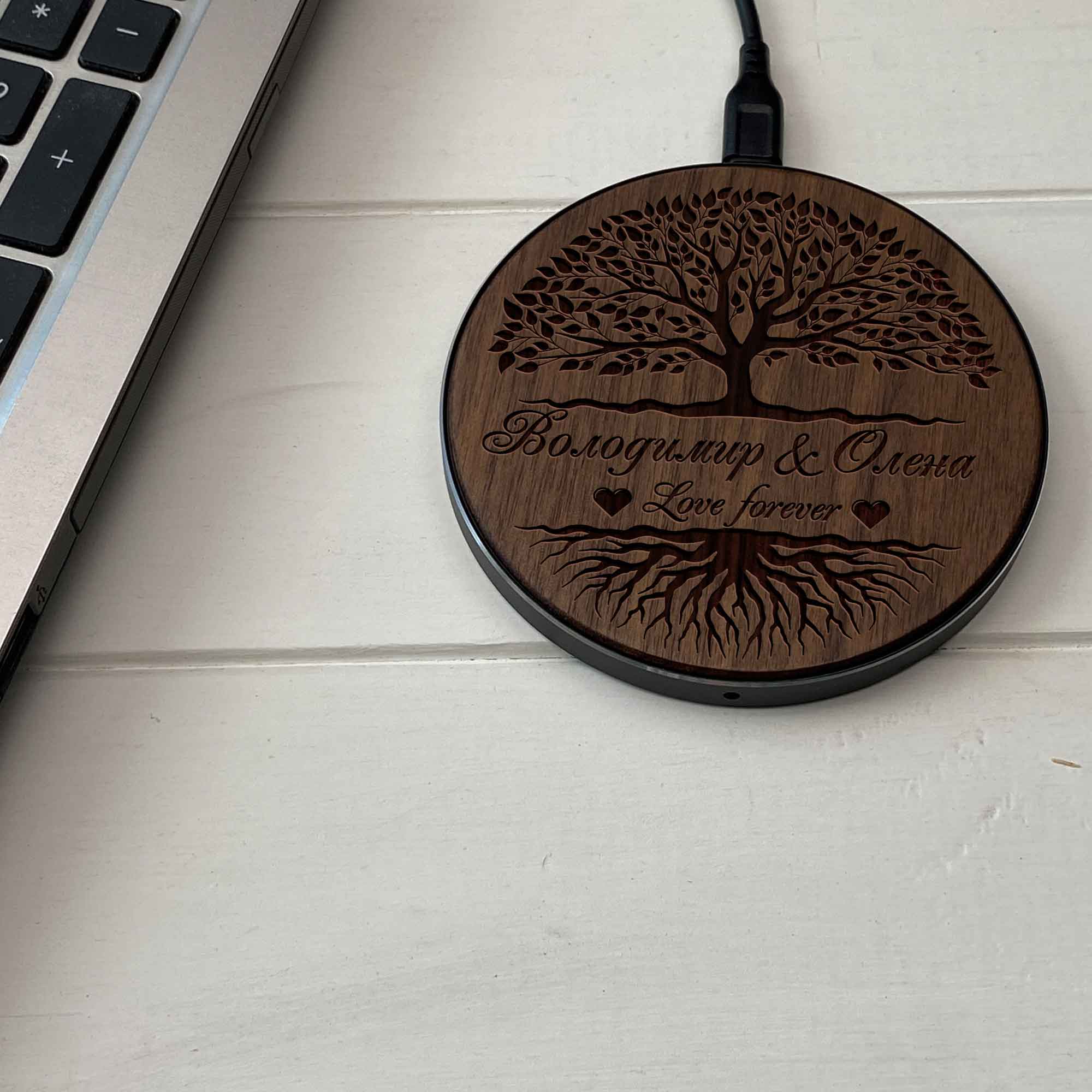 Wireless Fast Charger engraving Wood