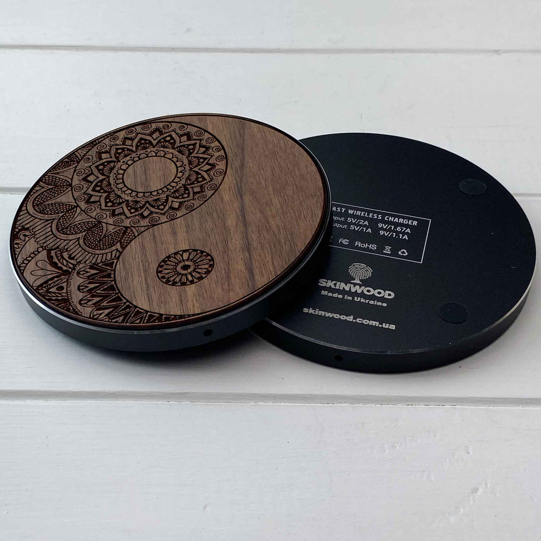 Wireless Fast Charger engraving Yan_Yong photo №8