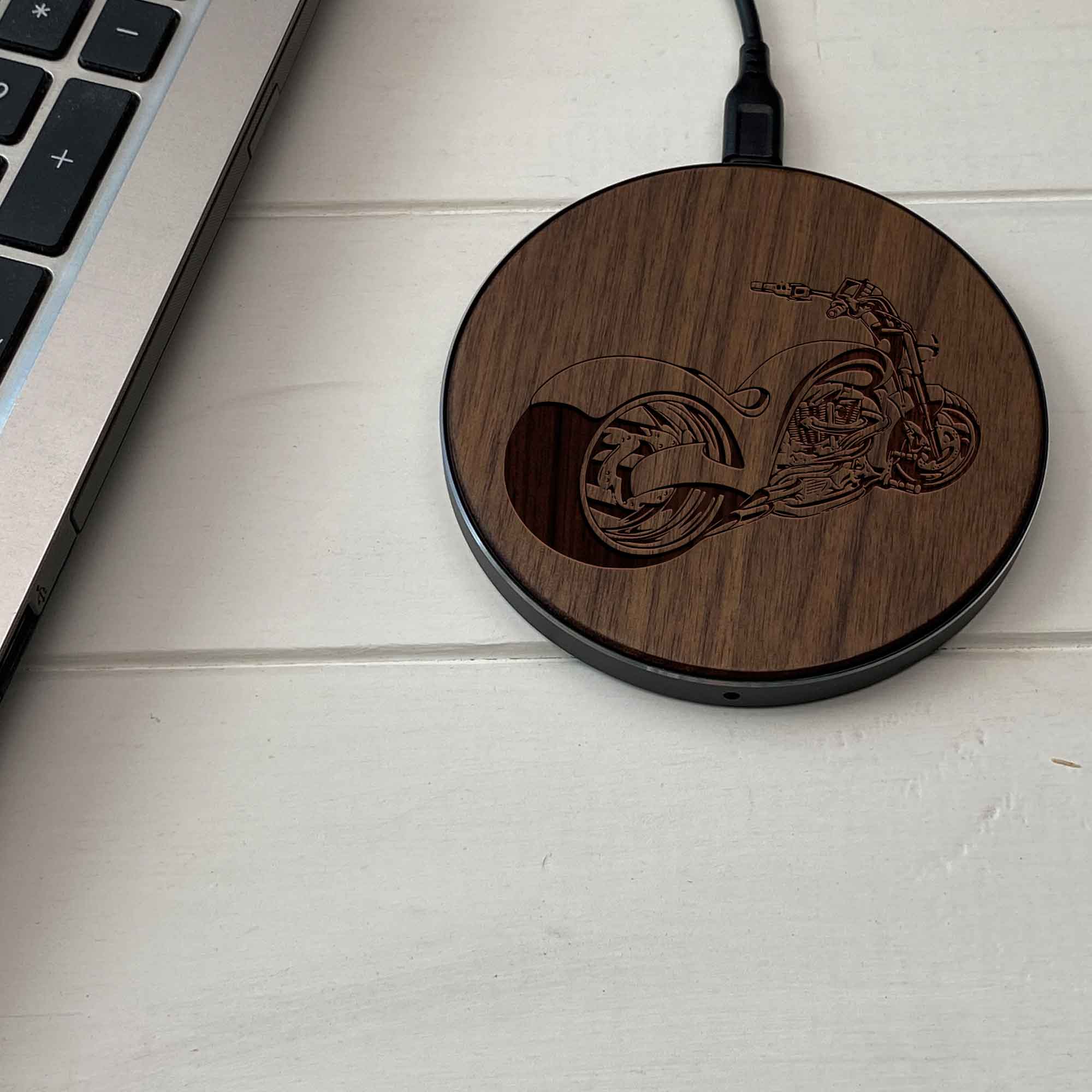 Wireless Fast Charger engraving Motobike