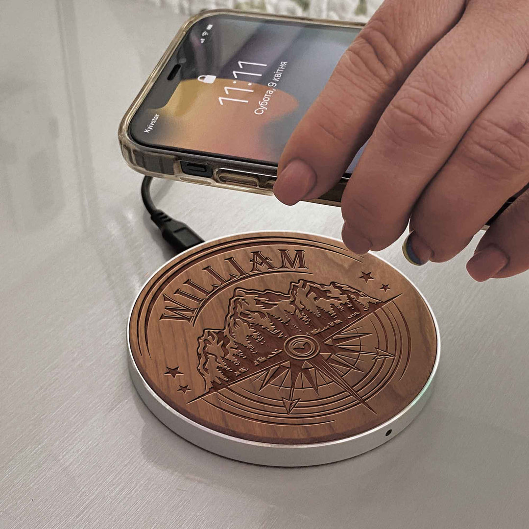Wireless Fast Charger engraving Compass photo №3