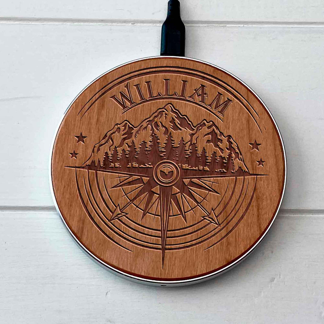 Wireless Fast Charger engraving Compass photo