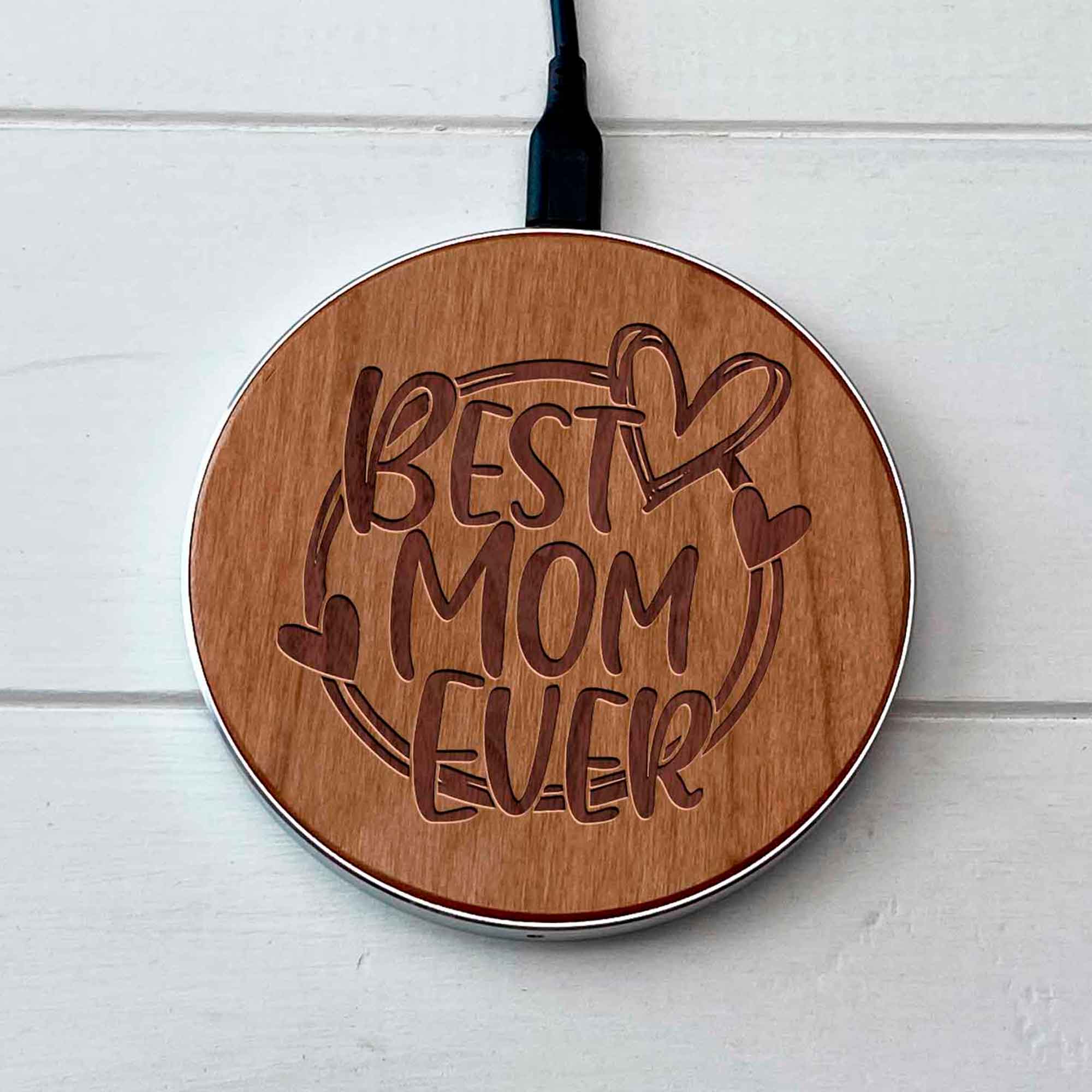 Wireless Fast Charger engraving Mom