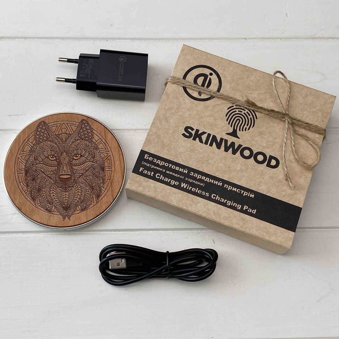 Wireless Fast Charger engraving Wolf photo №9