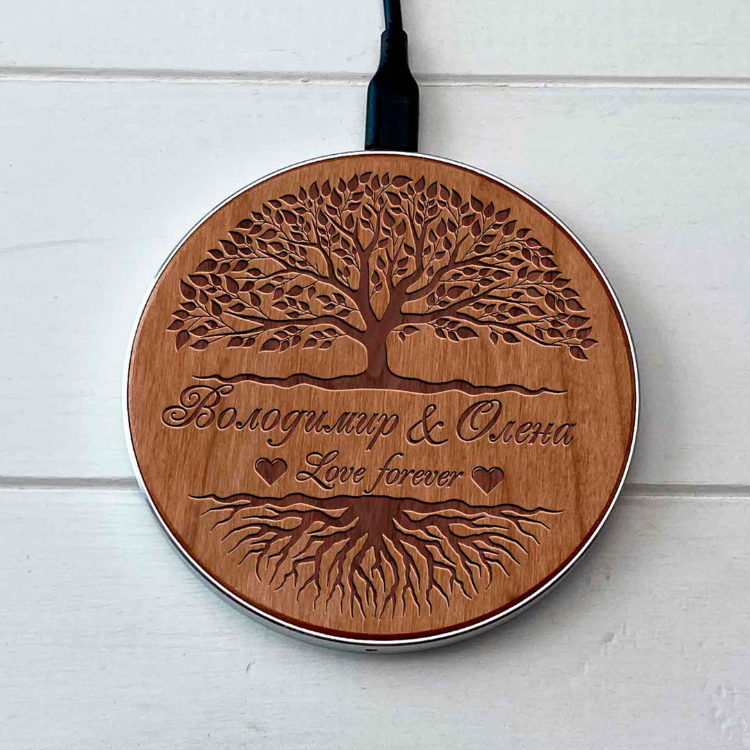 Wireless Fast Charger engraving Wood photo
