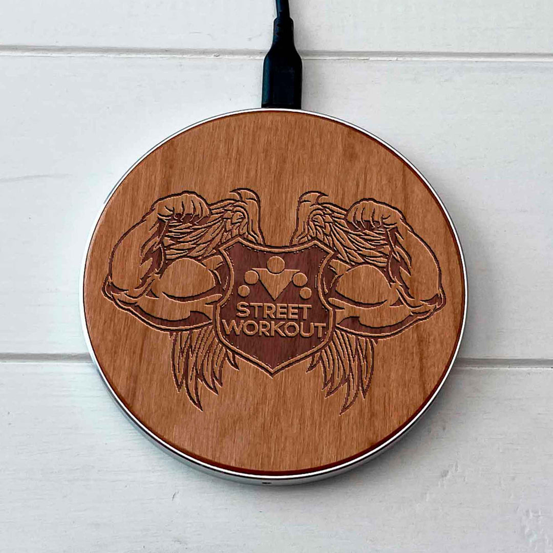 Wireless Fast Charger engraving Worcaut photo №2