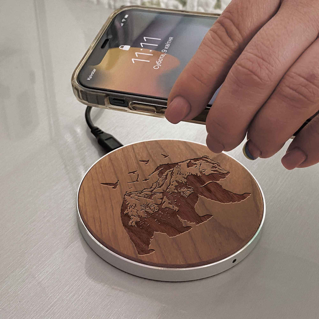 Wireless Fast Charger engraving Bear2 photo №4