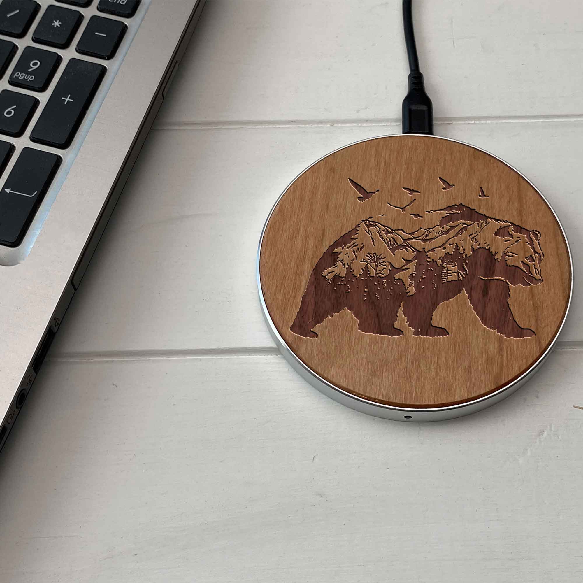 Wireless Fast Charger engraving Bear2