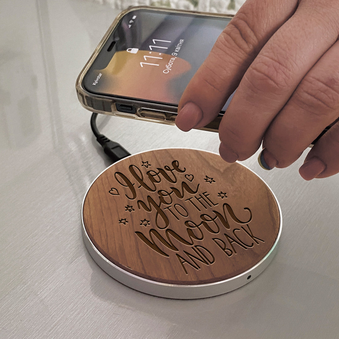 Wireless Fast Charger engraving Love-Moon photo №8