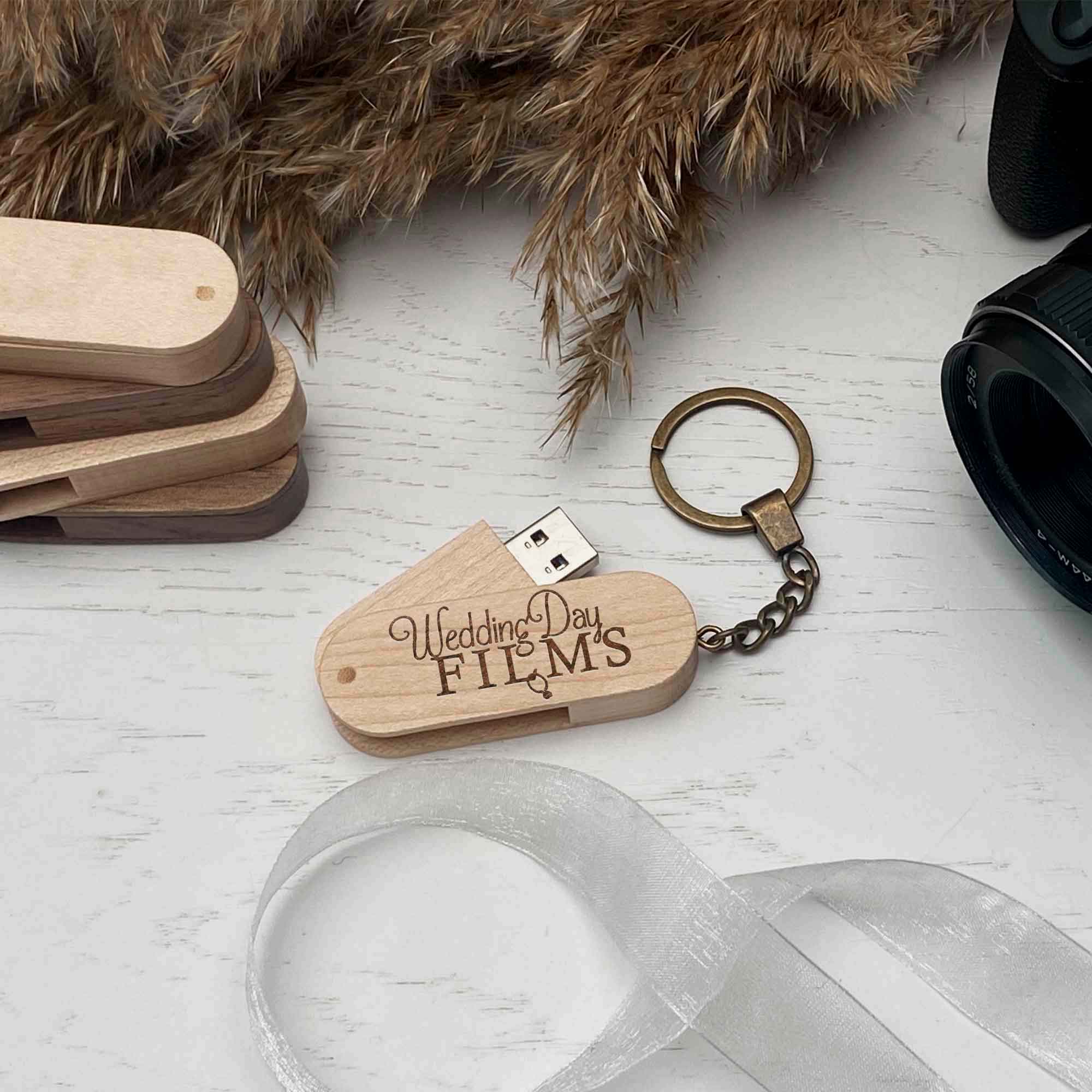 Wood USB flash drive key ring Personal engraving Wedding Films