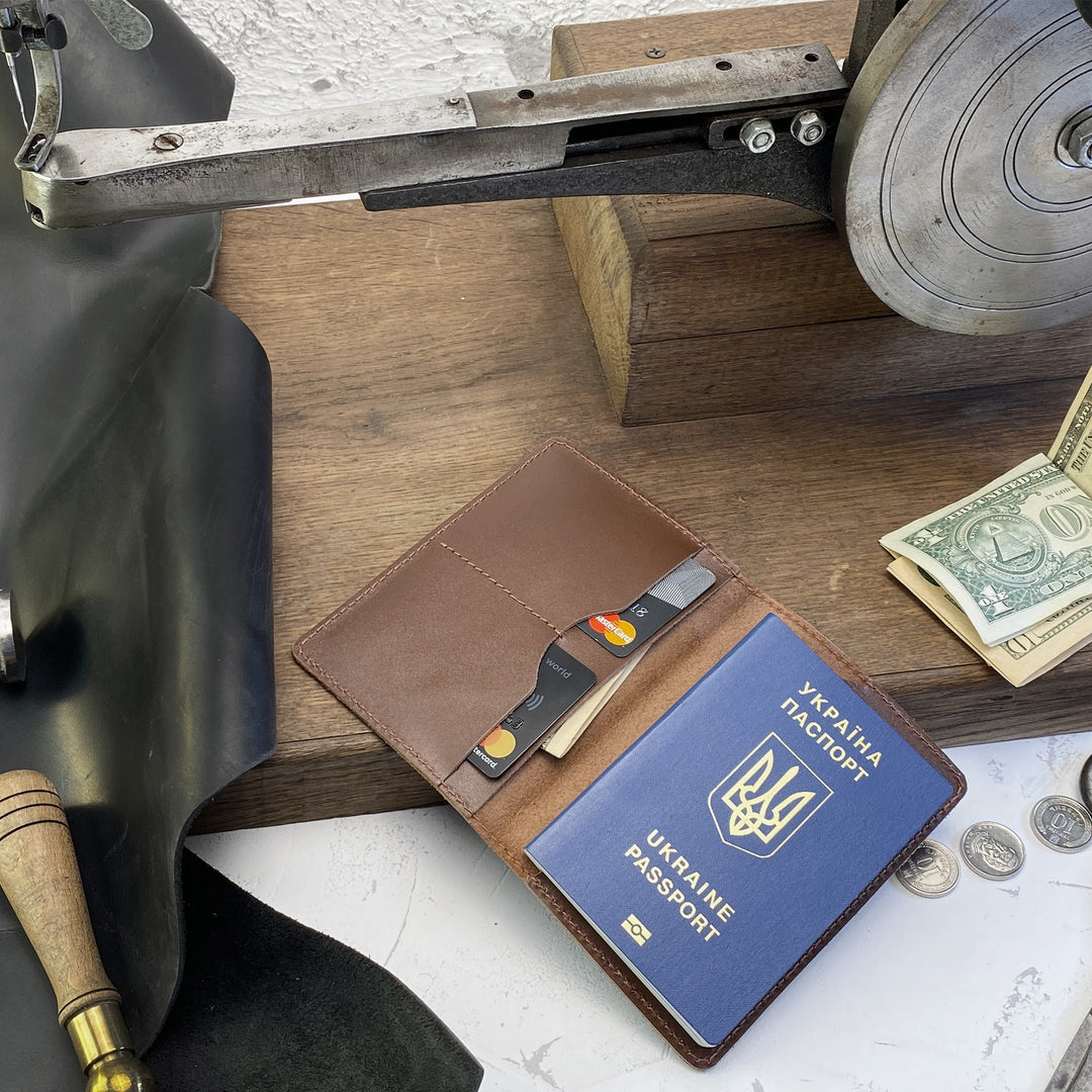 Personalized engraved World Leather Passport Cover Holder photo №7