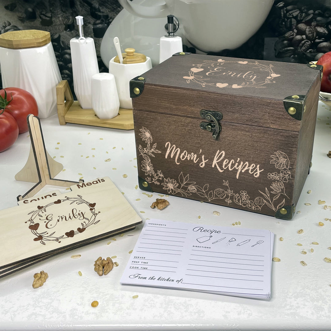 Personalized Recipe Box with Dividers and Cards Mom Recipec engraving photo №5
