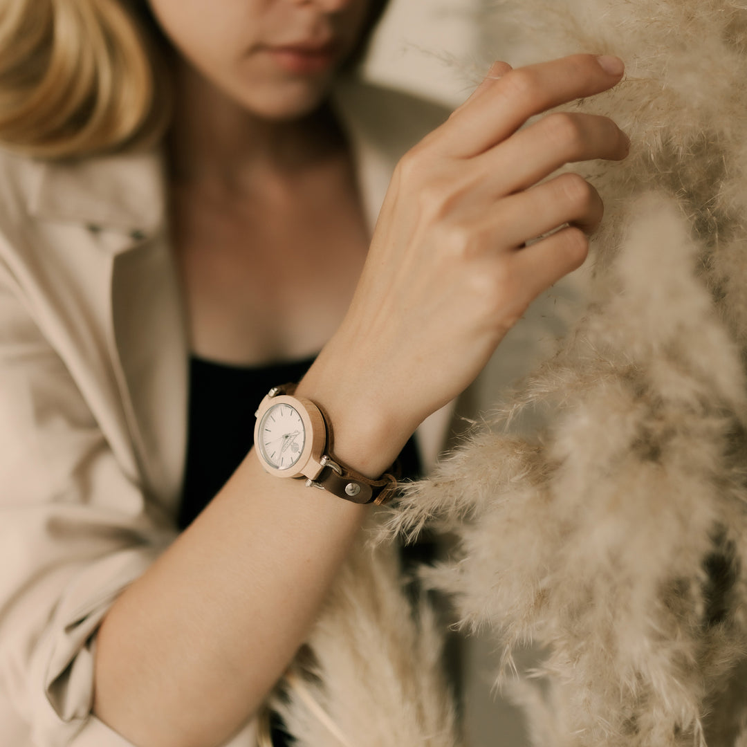 Wooden Watch Skinwood Lady Personalized engraving photo №6
