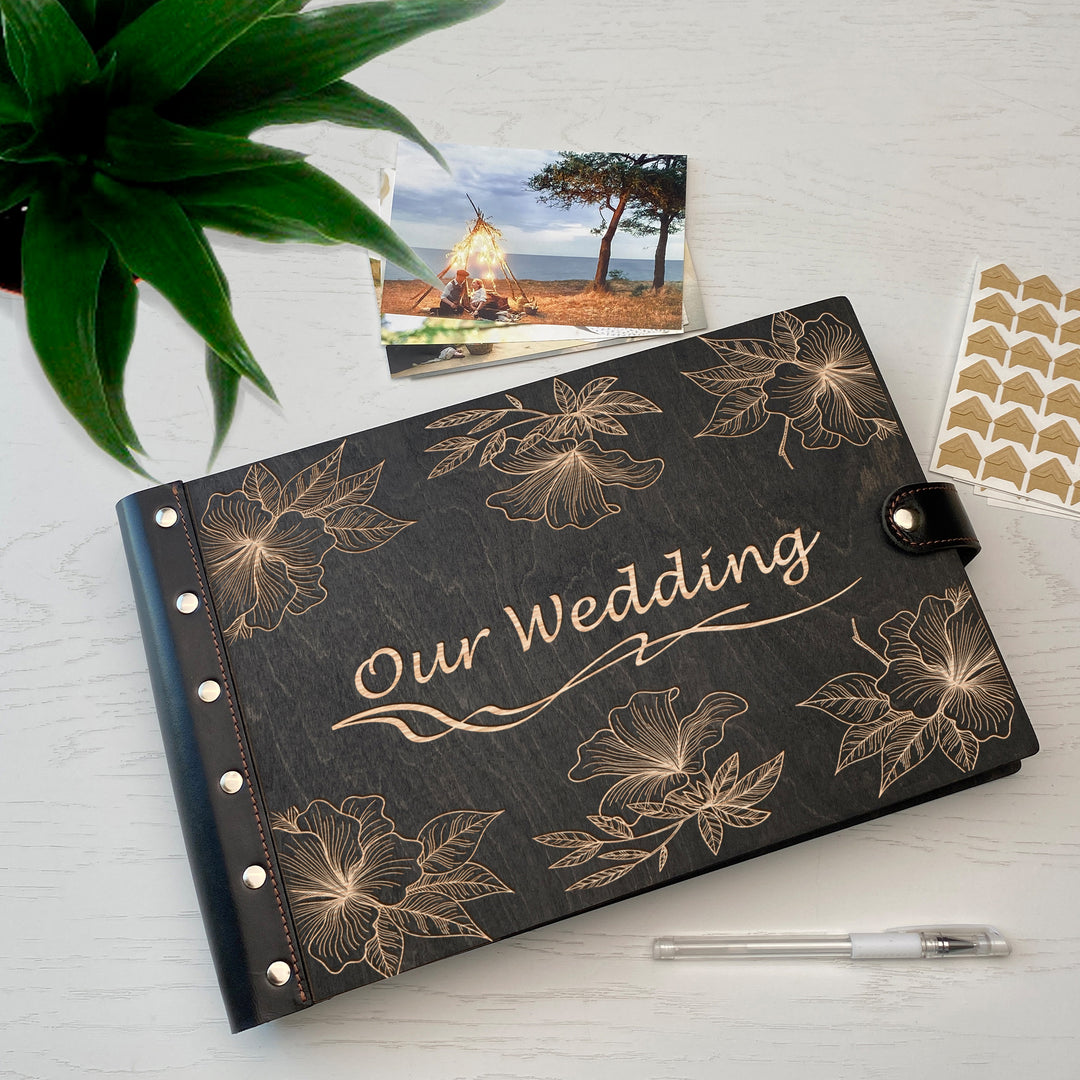 Personalized photo album with leather cover and Magnolias engraving photo №2