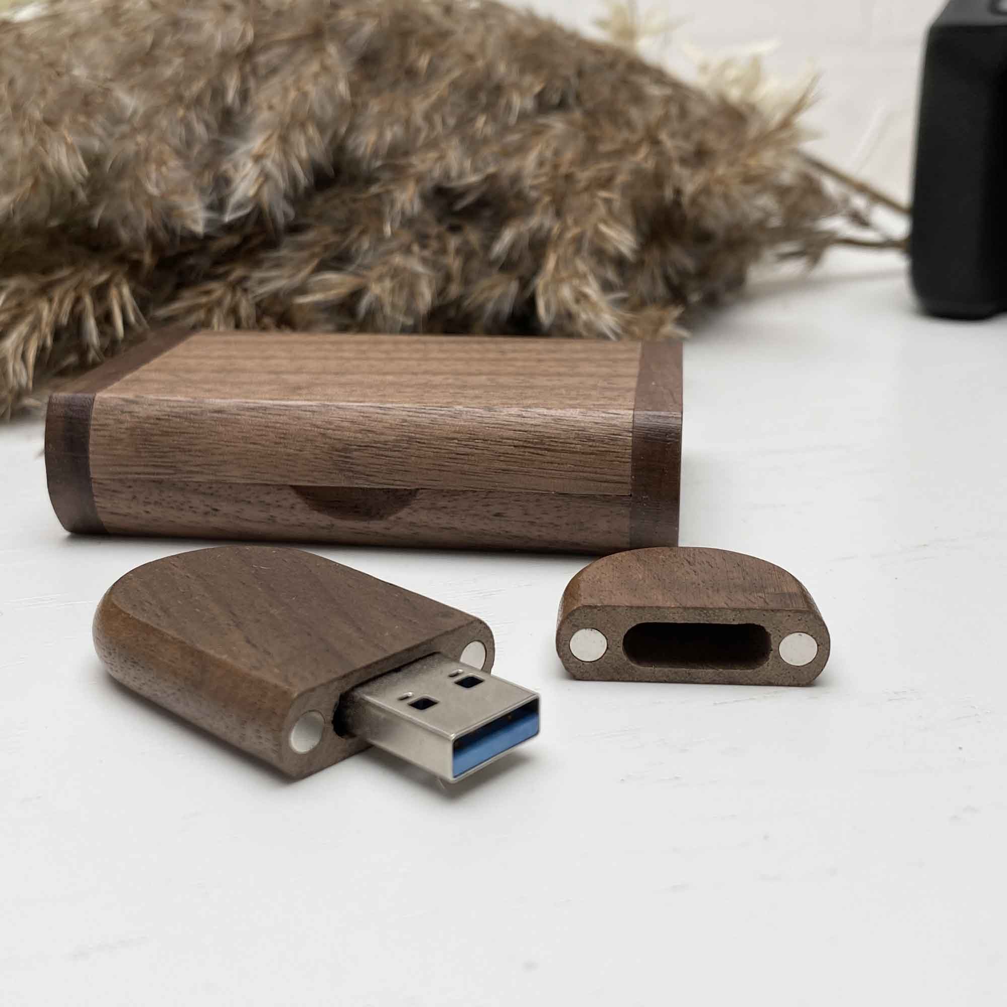USB Flash Drive Engraving Family