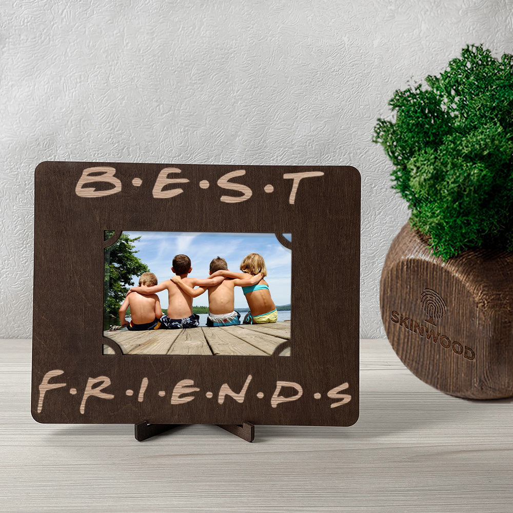 Wood Frame Friends engraved photo